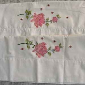 Vintage  Fashion Manor Penn Prest Pillowcases White Pink Floral Percale